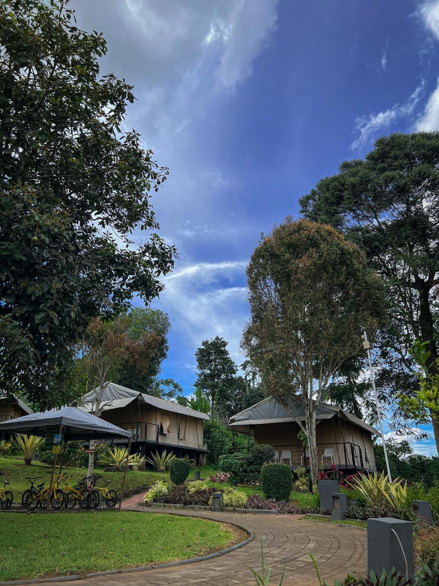 Trizara Resorts - Glam Camping เล็มบัง ภายนอก รูปภาพ