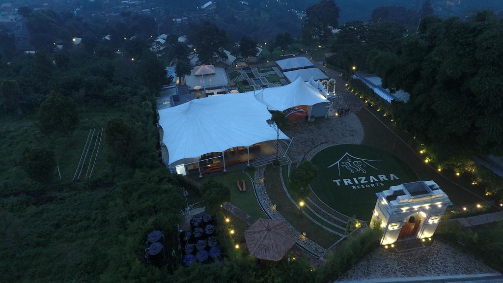 Trizara Resorts - Glam Camping เล็มบัง ภายนอก รูปภาพ
